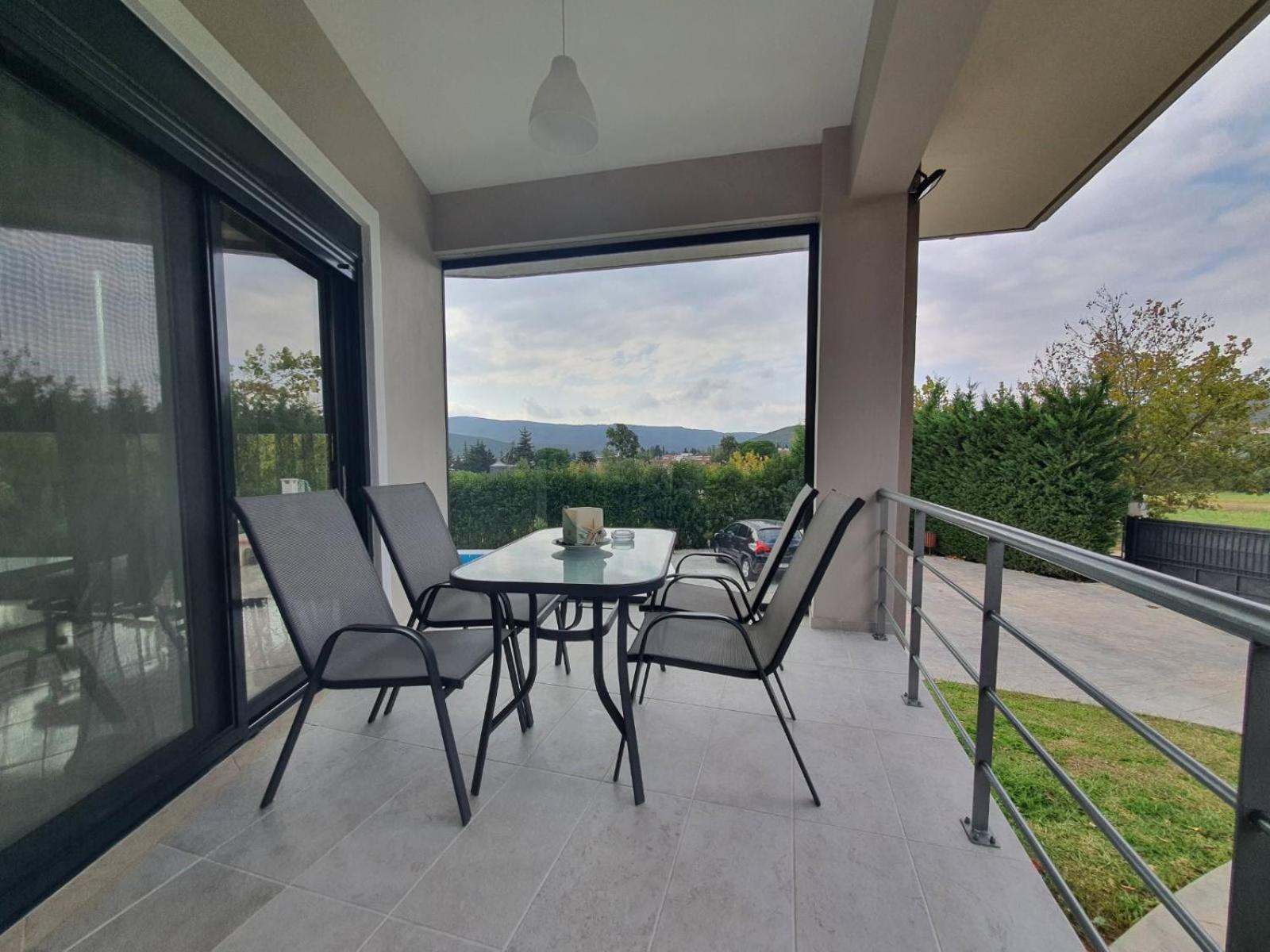 Marathón Villa Constangie מראה חיצוני תמונה